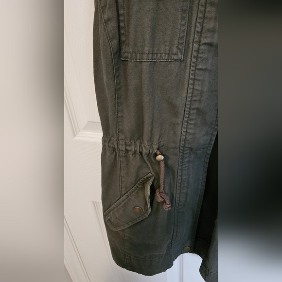 American Rag green vest - Picture 3 of 5